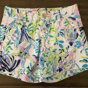 LILLY PULITZER MID RISE CALLAHAN SHORT